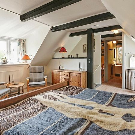 4 Person Holiday Home In Nex Langedeby 外观 照片