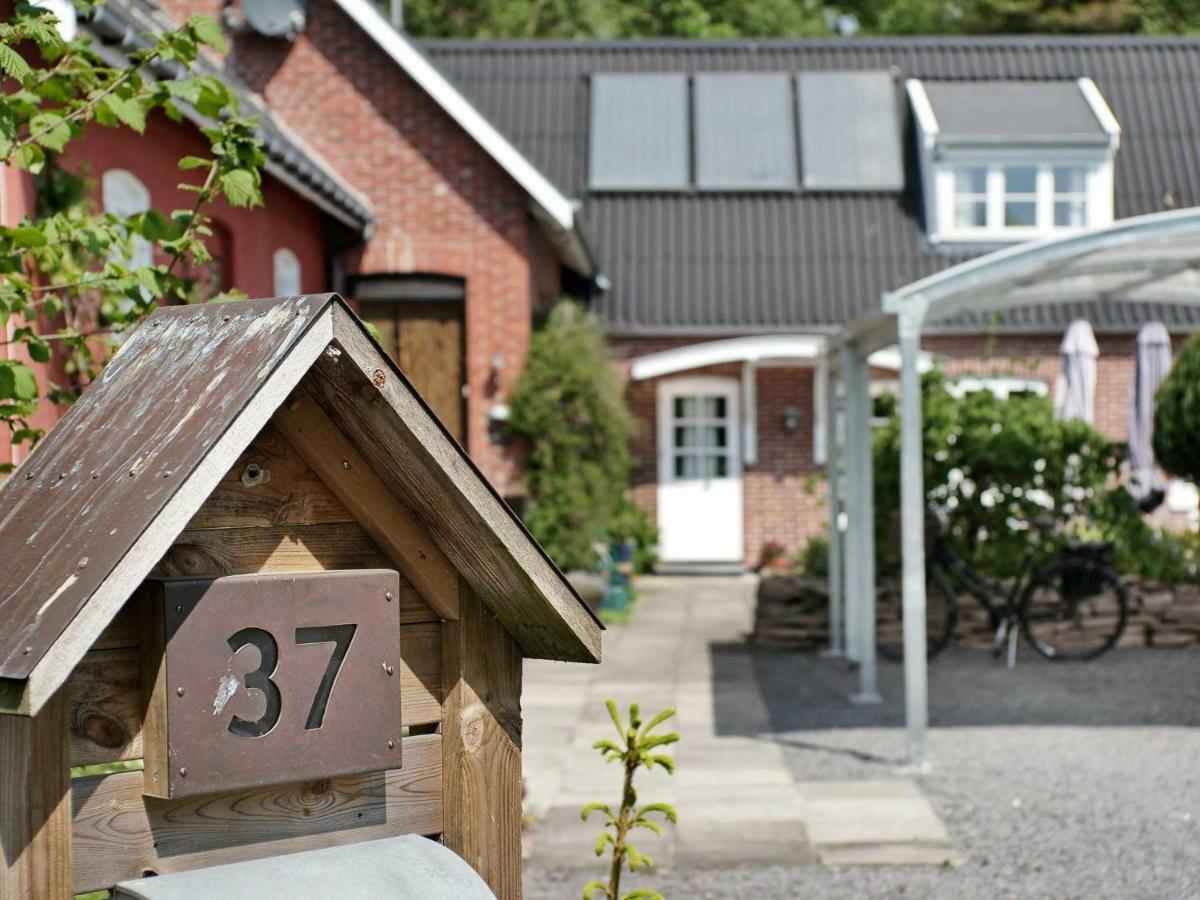 4 Person Holiday Home In Nex Langedeby 外观 照片
